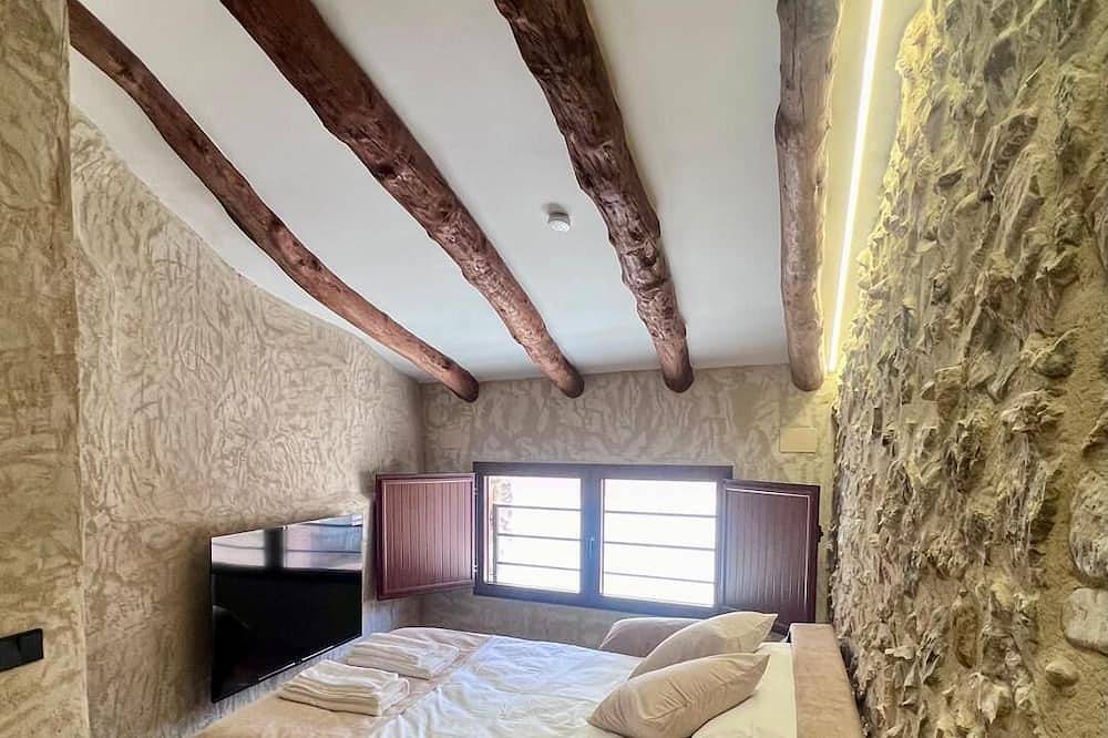 Casa Raquel Montanejos with capacity for ten people. in Montanejos, Province de Castellón