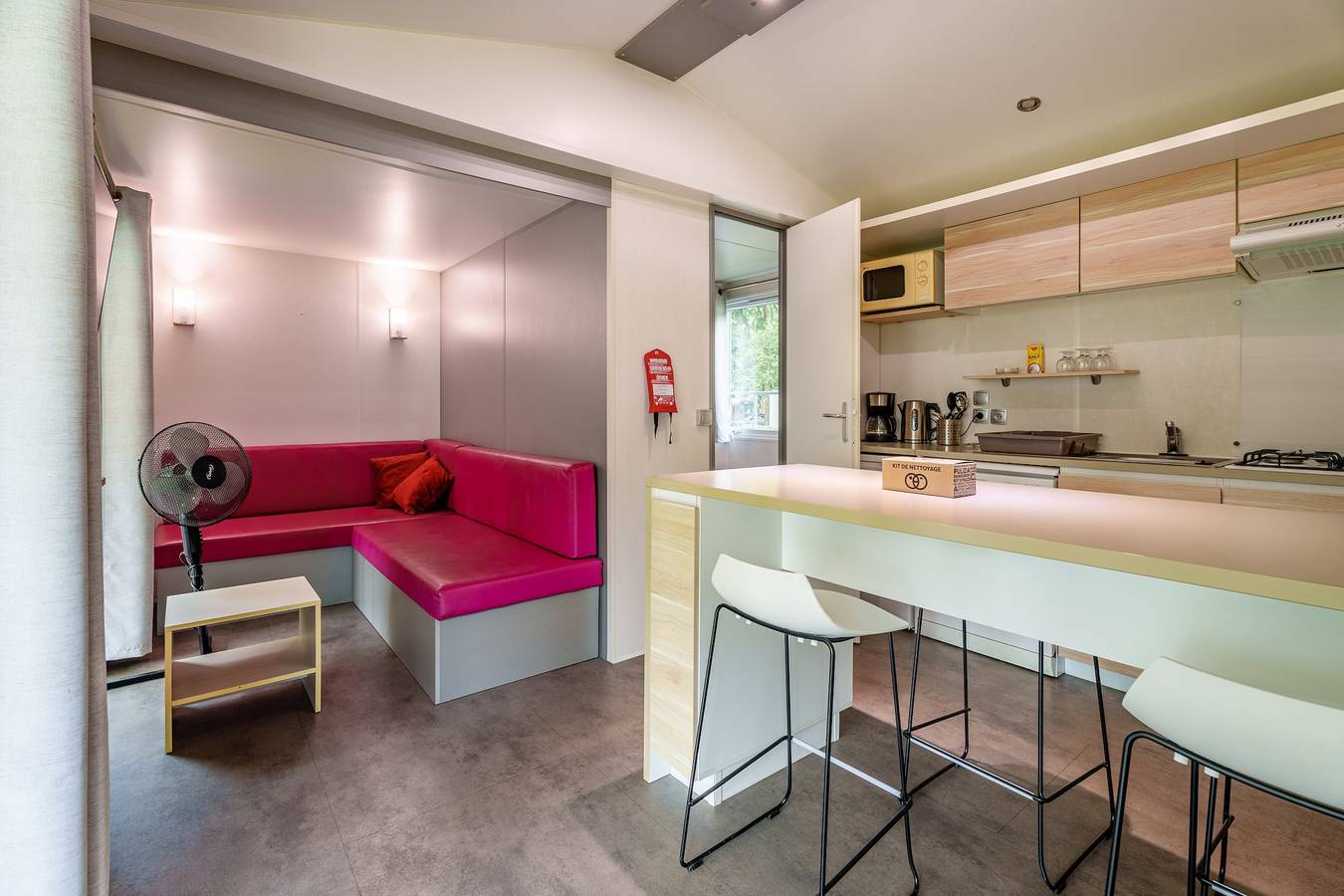 Appartement entier, Appartement 'Lydia's Mobilhome' avec piscine commune, terrasse privée et jardin privé in Boofzheim, Région de Sélestat-Erstein