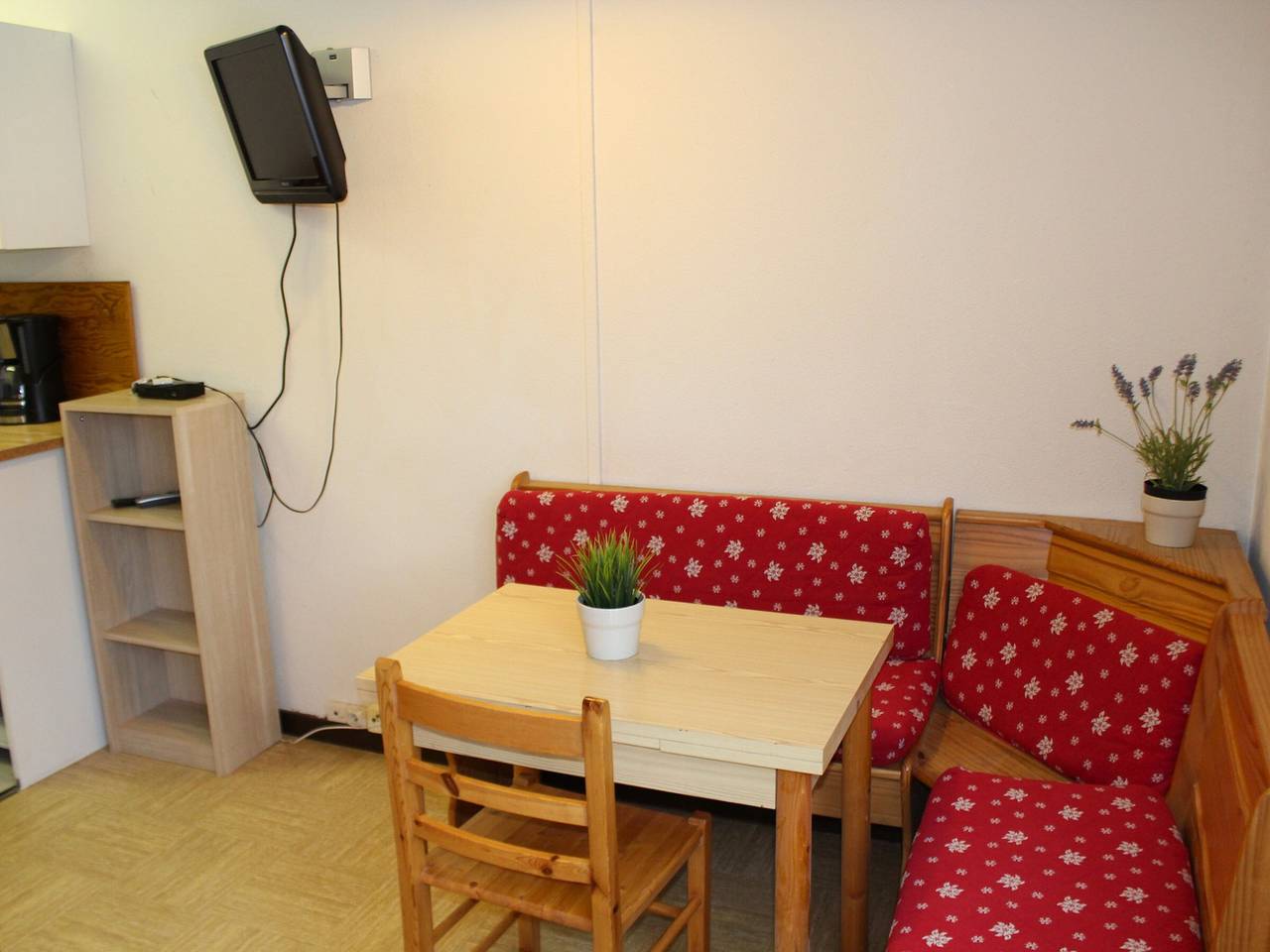 Estudio entero, Estudio renovado para 2/3 personas a pie de pistas con Tv in Saint-Étienne-en-Dévoluy, Dévoluy (comuna)