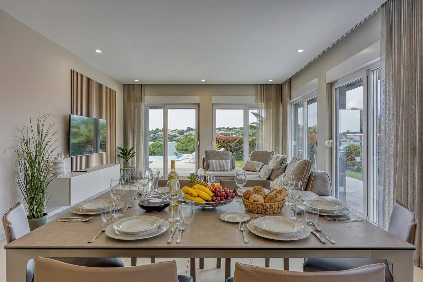 Ganze Wohnung, Elegant Panoramic Seaview Apartment 2 in Banjole, Südküste Istrien