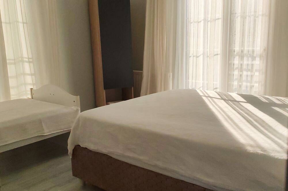 Şilede doğa içinde denize yakın kapalı ısıtmalı havuzlu şömineli barbekülü villa in Şile, Marmararegion