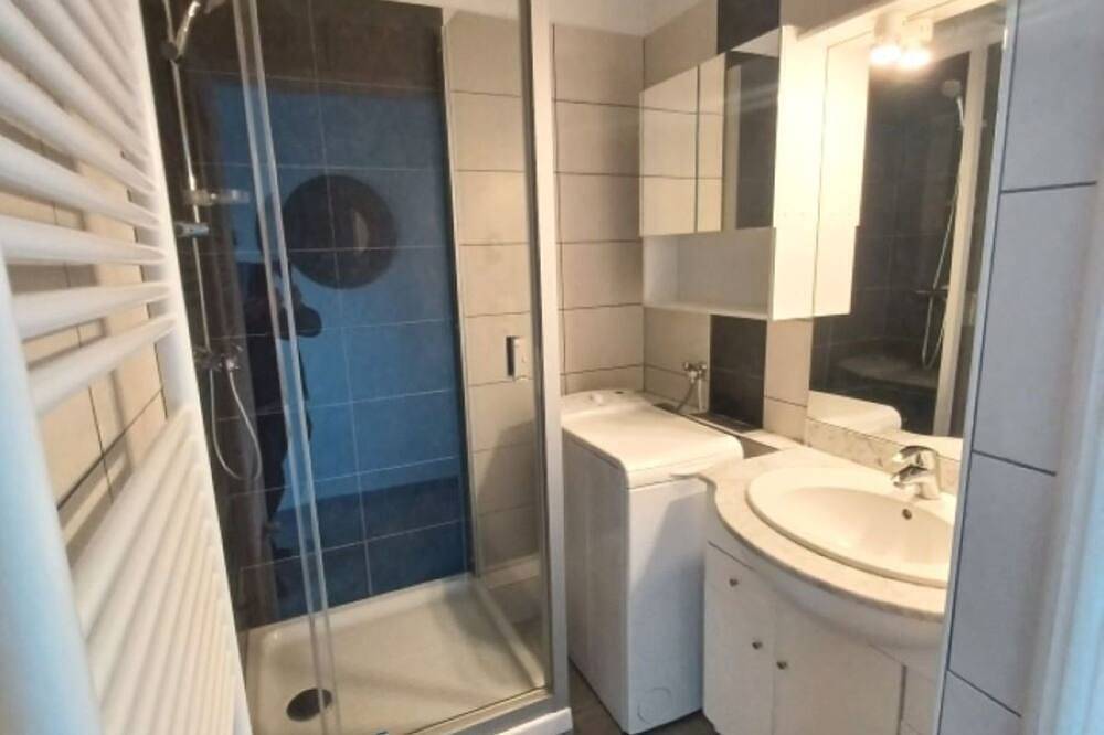 Ganze Wohnung, Studio with balcony and superb view in Bellerive-sur-Allier, Vichy und Umgebung