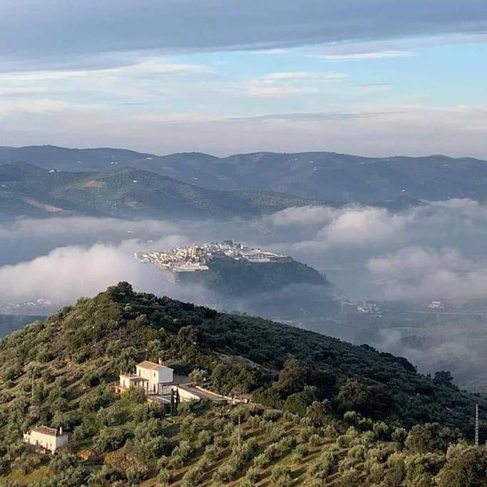 Casa rural para 4 personas, con vistas además de balcón y jardín en Iznájar - 2