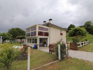 Gîte pour 4 personnes, avec jardin à Drugeac