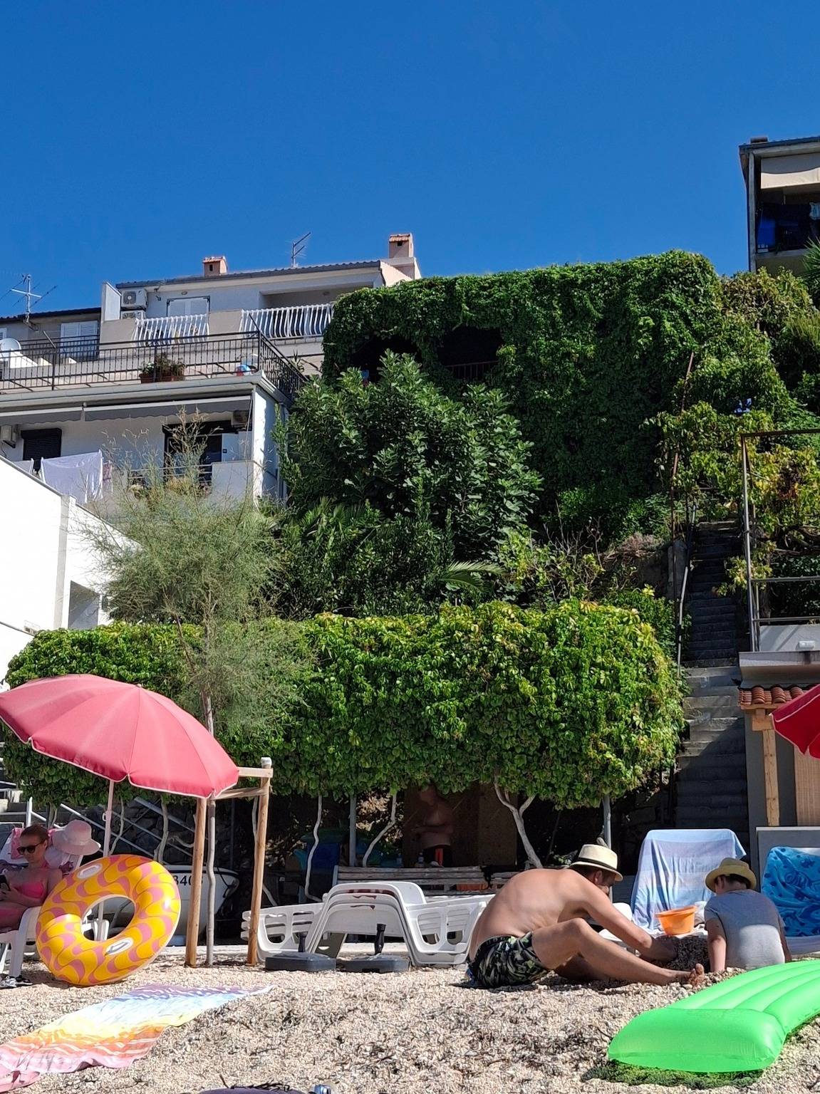 Ganze Wohnung, 2-Zimmer-Ferienwohnung am Strand Podstrana, Split A-14993-b in Podstrana, Split-Dalmatien