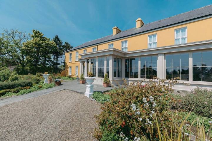 Hotel for 10 people, with Garden in Lisdoonvarna