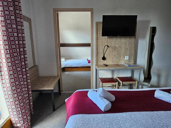 Hôtel pour 2 personnes, avec sauna ainsi que jardin et vue dans Saint-Jean-Montclar - 4