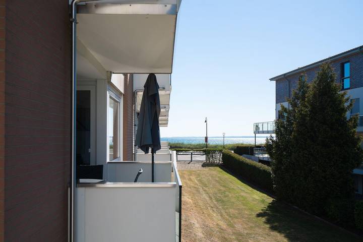 Ferienwohnung für 4 Personen, mit Balkon und Pool in Haffkrug