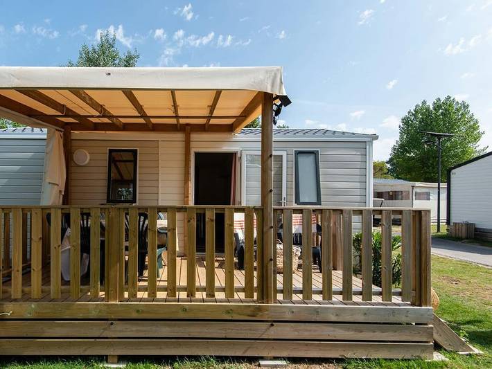 Camping für 5 Personen, mit Kinderpool und Pool in Royan - 2