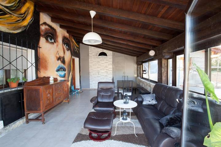 Gîte pour 8 personnes, avec Terrasse ainsi que Jardin et Vue à Gautegiz Arteaga