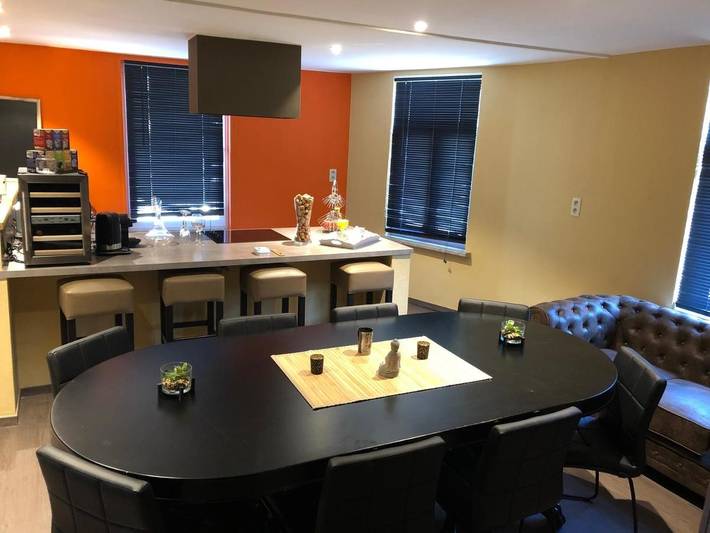 Gîte pour 3 personnes, avec jacuzzi et sauna à Seneffe
