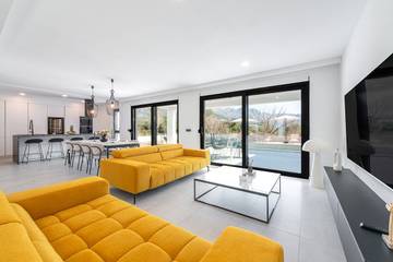 Villa for 8 People in Srebreno, Dubrovnik-Neretva, Photo 2