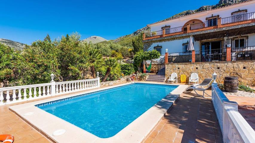 Casa rural para 11 personas, con balcón/terraza y piscina en Periana - 4