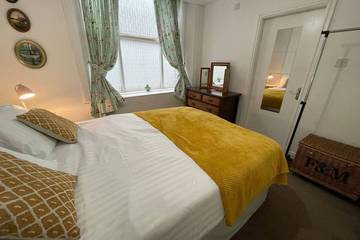 Glamping for 4 People in Buxton, Peak District, Photo 1