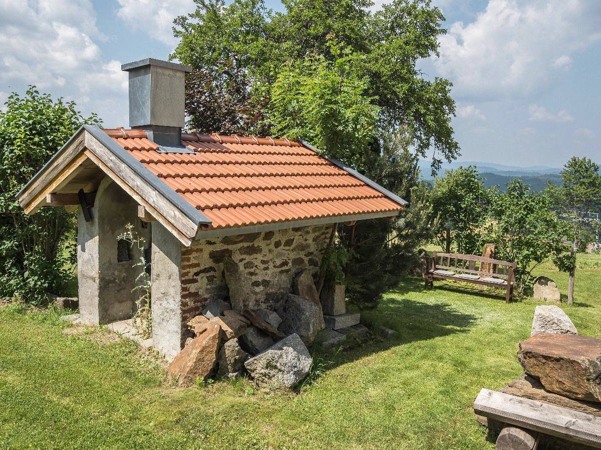 Ganze Wohnung, Ferienw. Sigis Waldhaus - Ferienwohnung in Neuschönau, Šumava Mountains