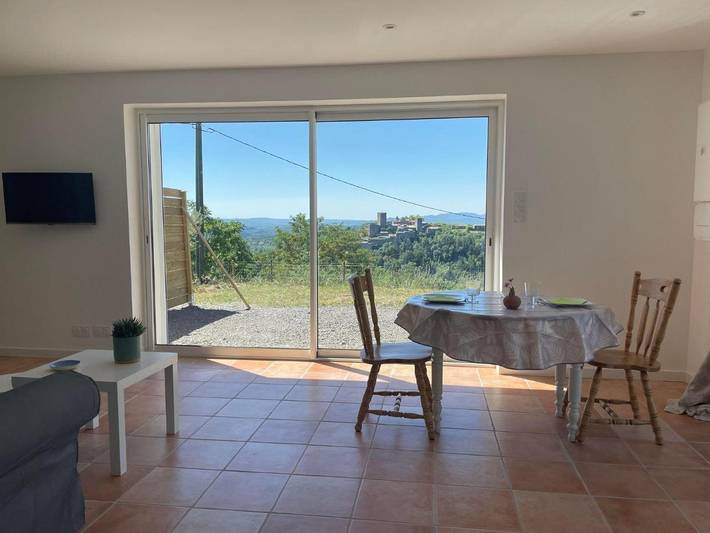 Location de vacances pour 4 personnes, avec vue et jardin dans Largentière - 2
