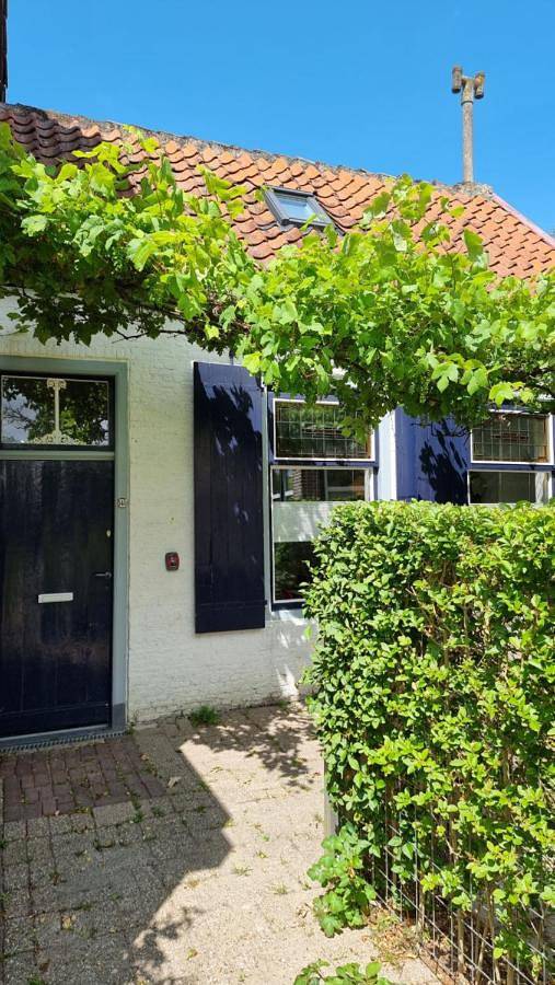 Pension voor 2 personen, met Terras en Tuin in Kamperland