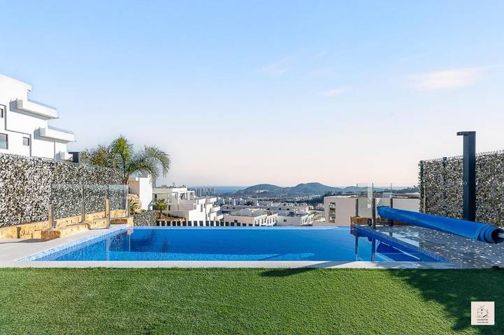 Casa rural para 9 personas, con jardín y sauna además de vistas y piscina en Finestrat - 2