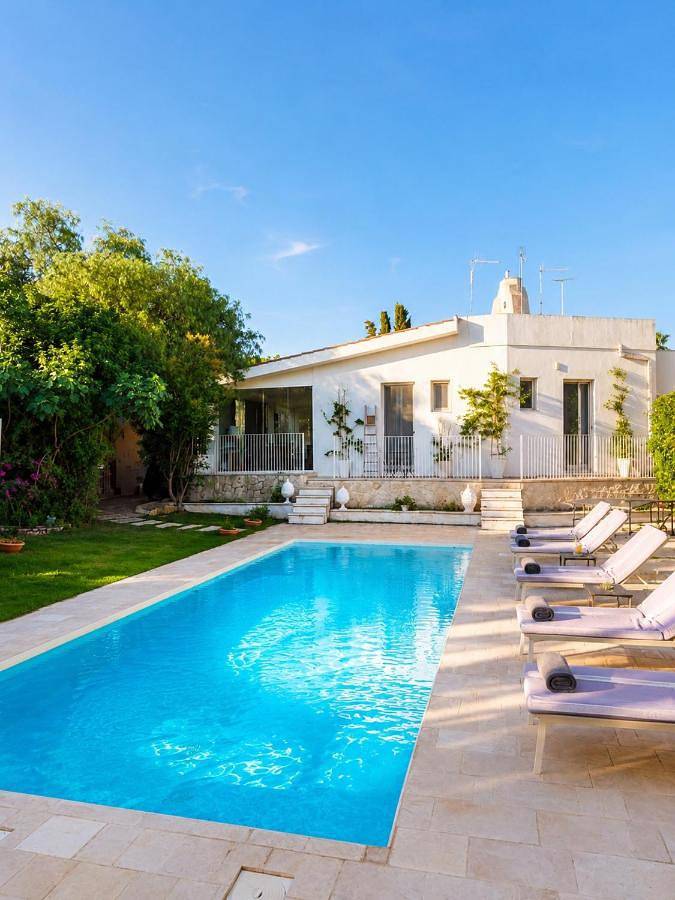 Villa per 6 persone, con piscina e panorama nonché giardino, con animali domestici - 1