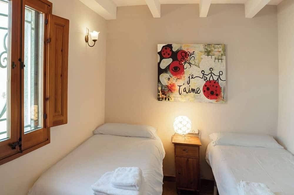 Erfreut sich einer natürlichen Umgebung in einem schönen Landhaus in Olius, Lleida Provinz
