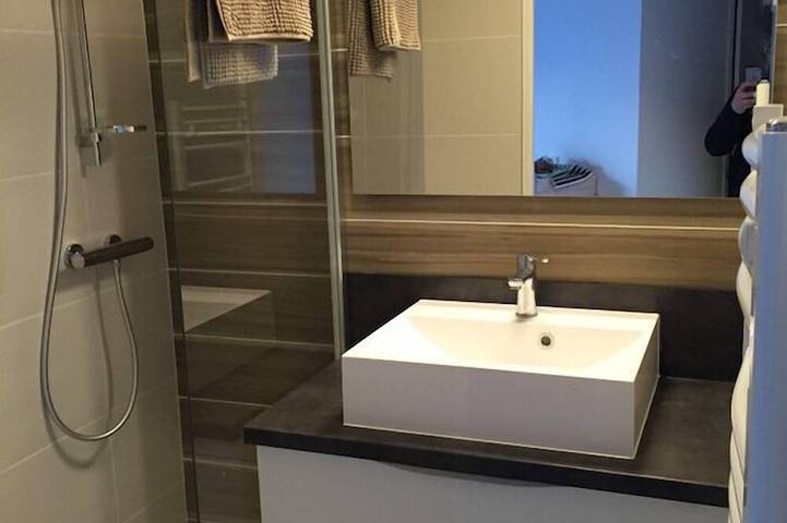 Gîte pour 4 personnes, avec terrasse dans Plage Bonne-Source - 4