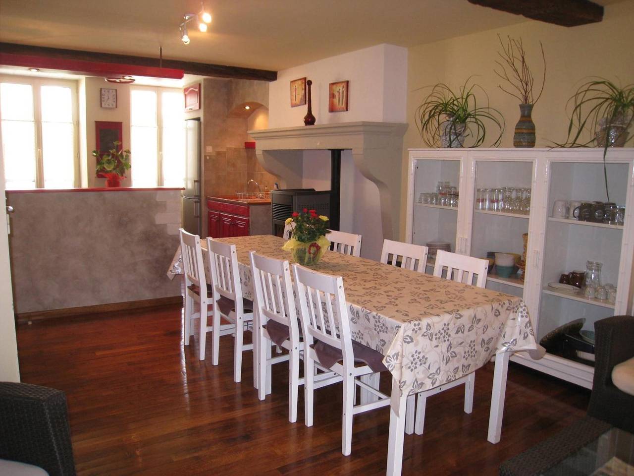 Casa Rural 'Gîte De La Croix Blanche' con Wi-Fi in Les Riceys, Aube (desambiguación)