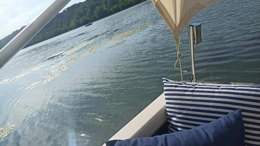 Bateau pour 2 personnes, avec Terrasse et Vue à Liverdun - 2