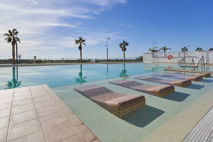 Ferienwohnung für 5 Personen, mit Balkon und Garten in Torrox Costa