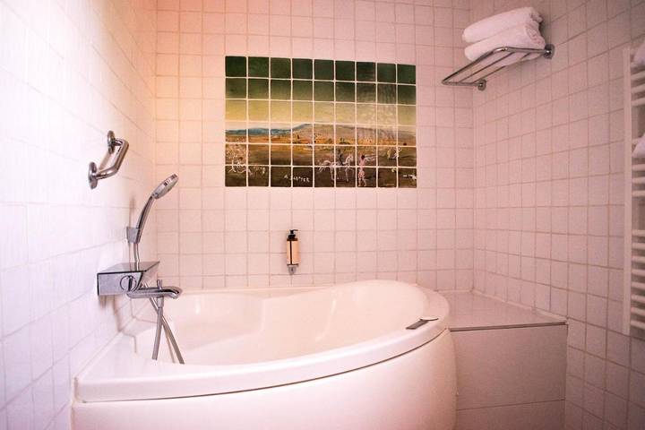 Hôtel pour 3 personnes, avec vue ainsi que terrasse et piscine, animaux acceptés dans Plage De La Balette Collioure - 3