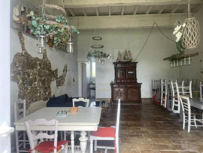 Location de vacances pour 12 personnes, avec terrasse ainsi que vue et jardin à Mas-Saintes-Puelles - 2