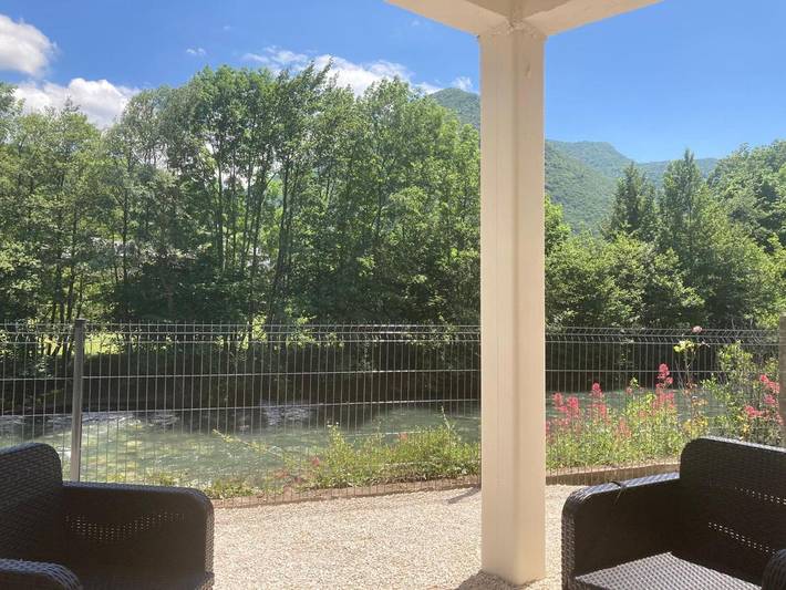 Location de vacances pour 6 personnes, avec Balcon et Terrasse ainsi que Jardin et Vue à Sarrancolin
