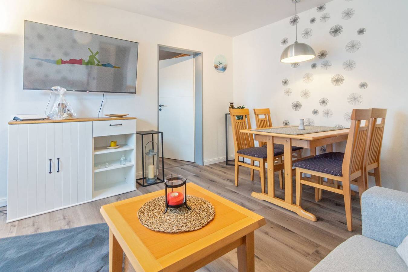 Ganze Wohnung, Ferienwohnung Küstenglück – Modernes Urlaubsdomizil mit Balkon in Dornumersiel in Westeraccumersiel, Dornumersiel