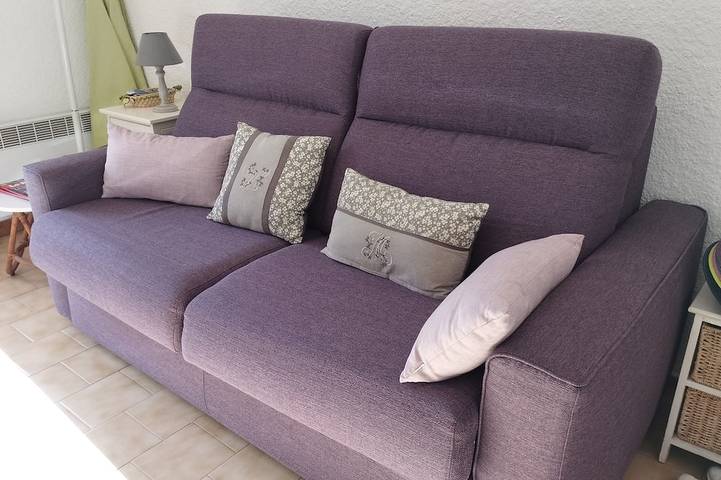 Ganze Wohnung, Studio in schönem Wohnsitz im Erdgeschoss + Loggia, begrünten Terrasse. in Saintes-Maries-de-la-Mer, Mittelmeerküste (Frankreich)