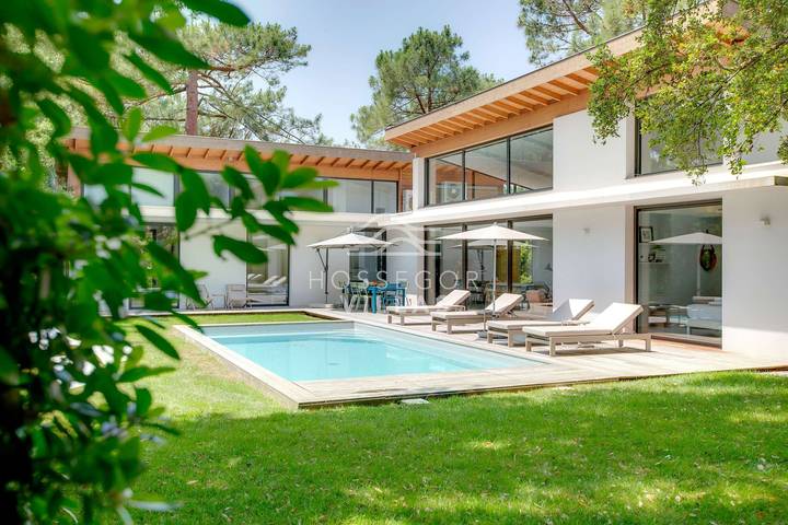 Gîte pour 10 personnes, avec sauna et piscine dans Plage De La Graviere Hossegor - 2