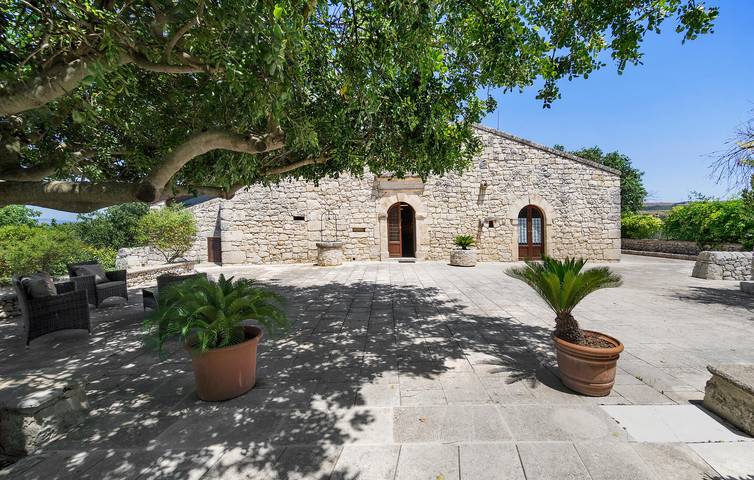 Casa de vacaciones para 6 personas, con jardín además de terraza y piscina, Se admiten mascotas - 1