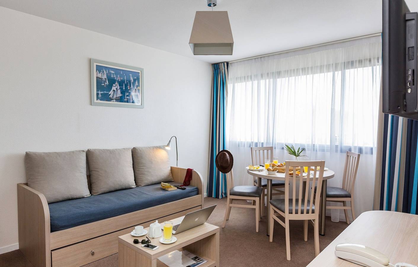 Geheel appartement, Vakantieappartement voor 6 personen met zwembad in La Rochelle, La Rochelle en omgeving