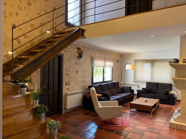 Casa de vacaciones para 9 personas, con jardín además de terraza y vistas - 1