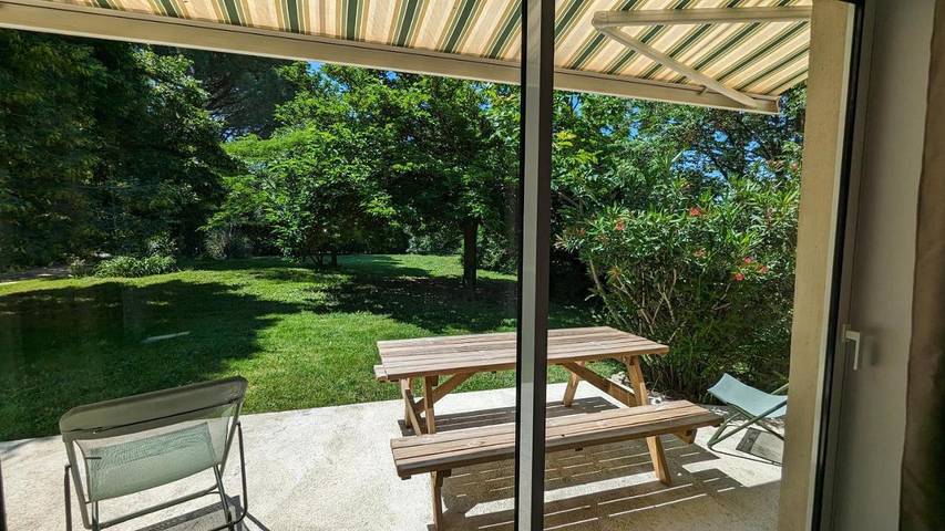 Location de vacances pour 6 personnes, avec jardin et vue à Crest - 4