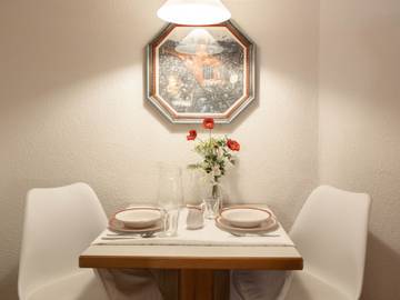 Chalet for 2 Guests in Grindelwald, Bernese Oberland, Picture 2