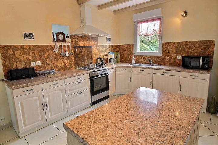 Gîte pour 6 personnes, avec terrasse et jardin à Plourivo - 2