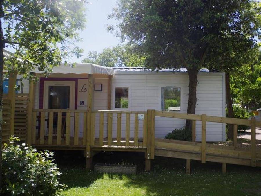 Camping Le Sous Bois - Mobilhome 4 personnes - Cottage Pmr 2Ch 4Pers in La Cotinière, Saint-Pierre-d'Oléron