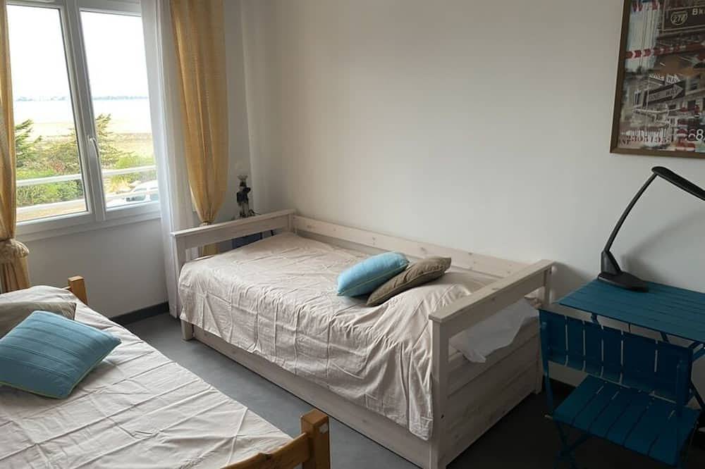Appartement entier, Appartement 4 personnes avec 2 chambres - vue mer et centre ville à pied in Saint-Brevin-les-Pins, Côte de Jade