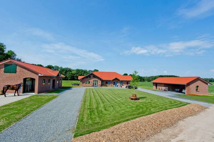 Ferienhaus für 8 Personen, mit Balkon und Terrasse sowie Garten und Sauna in Soltau