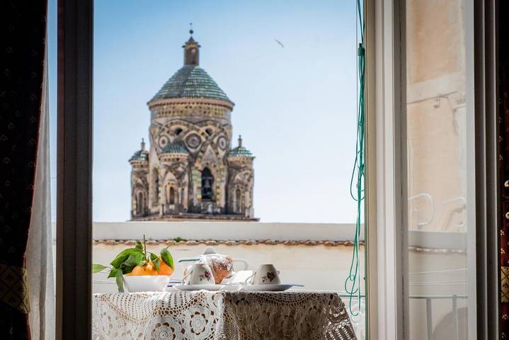 Ferienwohnung für 4 Personen, mit Ausblick und Balkon in Amalfi