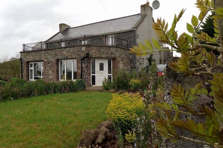 Ferienhaus für 11 Personen, mit Garten und Balkon in County Clare