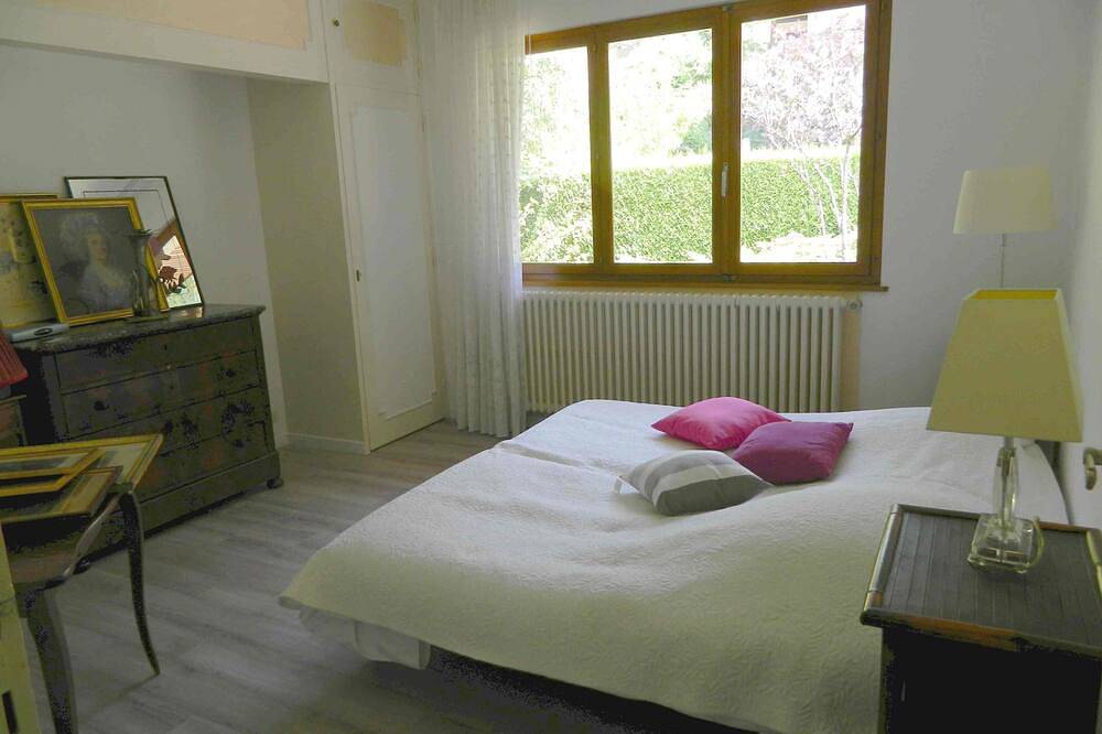 Unique villa, piscine, 20' premières stations de ski, 5' du Leman in Sciez, Région de Thonon-les-Bains