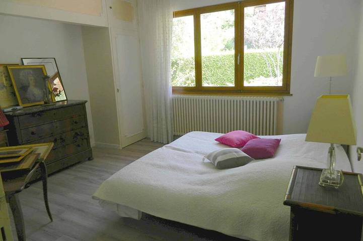 Location de vacances pour 15 personnes, avec jardin à Sciez - 2