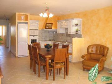 Gîte pour 6 Personnes dans Roquefort-des-Corbières, Côte d'Améthyste, Photo 2