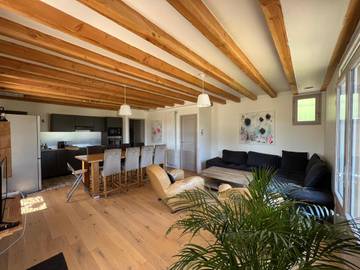 Gîte pour 10 personnes, avec terrasse ainsi que vue et jardin à Octon