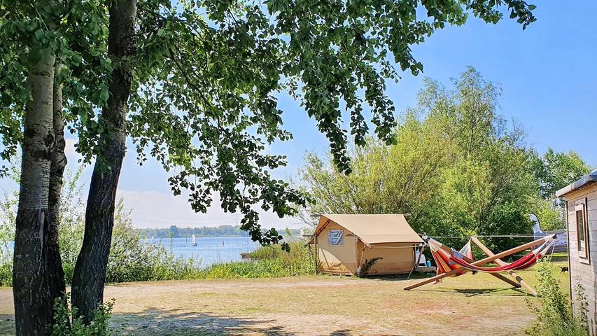 Camping für 2 Personen, mit Balkon/Terrasse und Terrasse in Holländische Küste - 3